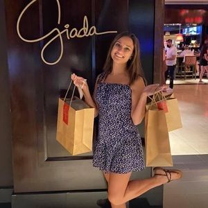 Meet your Posher, Sierra